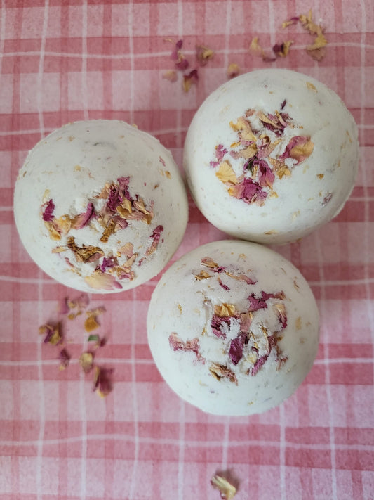 Delicate Rose Bath Bomb